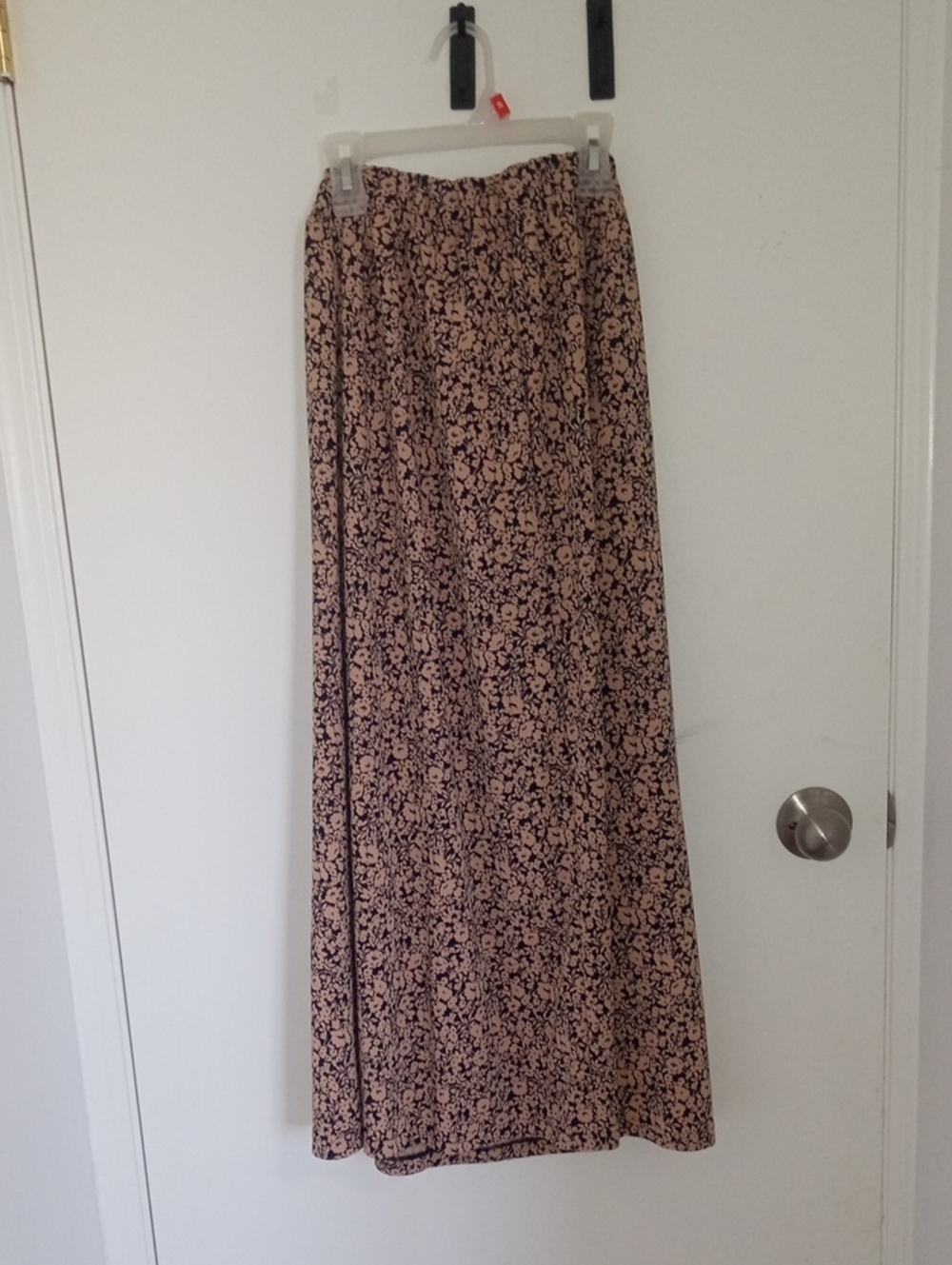 Uniqlo Floral Maxi Skirt - Black and Beige